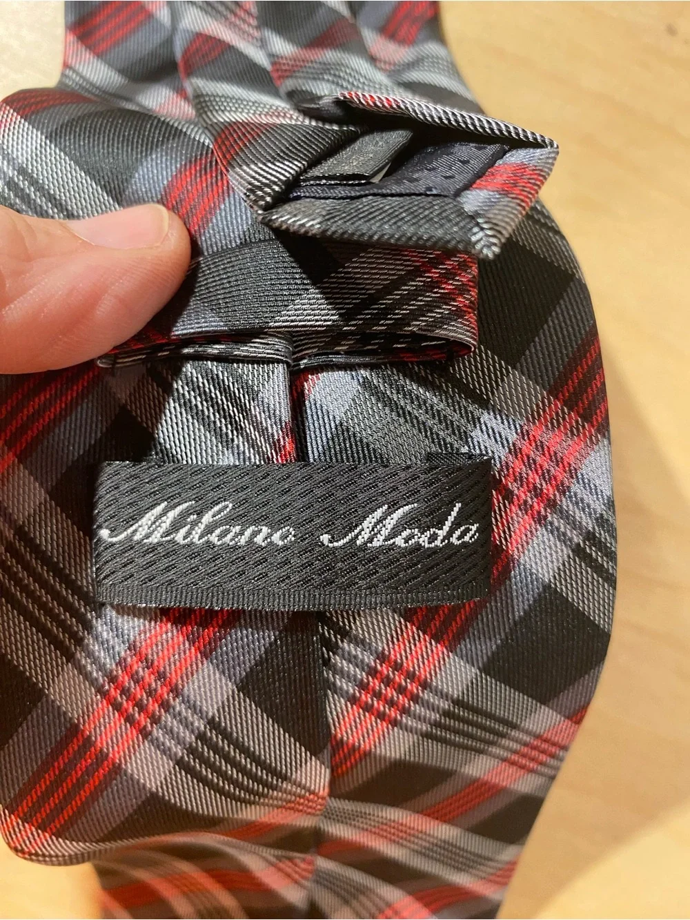 Milano Moda Classic Plaid Men's Tie in Black and Red (SJ)